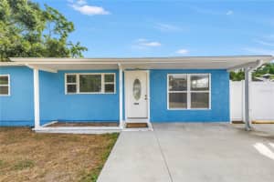 6913 Onyx Dr N, ST PETERSBURG