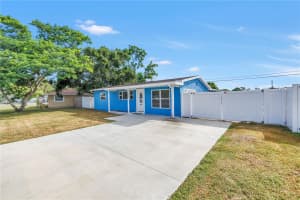 6913 ONYX DRIVE, ST PETERSBURG, FL 33702 Sold 10/23/25