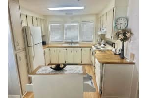 34244 CANAL DRIVE, PINELLAS PARK, FL 33781 - MLS#MFRTB8431246