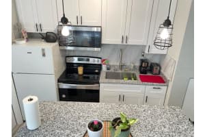 1247 22ND AVENUE, ST PETERSBURG, FL 33705 - MLS#MFRTB8431311