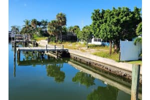 1450 SEA GULL DRIVE, ST PETERSBURG, FL 33707 Sold 12/08/25