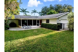109 34TH AVENUE, ST PETERSBURG, FL 33704 - MLS#MFRTB8431327