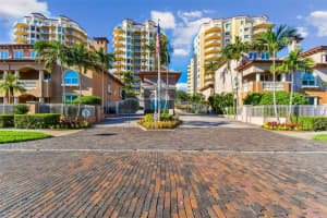 555 5TH AVENUE, ST PETERSBURG, FL 33701 - MLS#MFRTB8431335