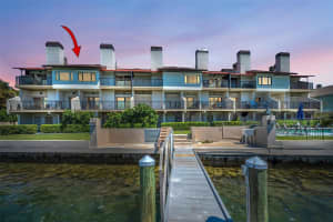 678 76TH AVENUE, ST PETERSBURG, FL 33706 - MLS#MFRTB8431387