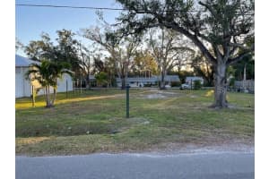 4725 HARRIS AVENUE, SARASOTA, FL 34233 - MLS#MFRTB8431390