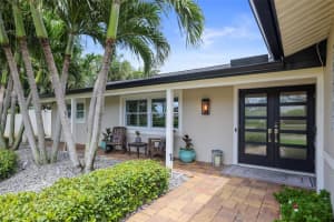1220 81ST STREET, ST PETERSBURG, FL 33707 - MLS#MFRTB8431403