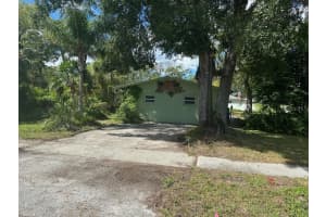 416 Woodward Ave, OLDSMAR