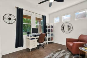 2433 9TH AVENUE, ST PETERSBURG, FL 33705 - MLS#MFRTB8431447