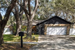 1500 POINSETTIA AVENUE, TARPON SPRINGS, FL 34689 - MLS#MFRTB8431507