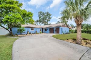 6704 Gateway Dr, TAMPA