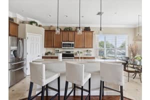 94 HIGHLAND AVENUE, TARPON SPRINGS, FL 34689 Sold 11/20/25