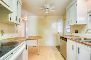 33 NEW FAWN COURT, SAFETY HARBOR, FL 34695 Sold 10/14/25