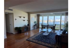 31 ISLAND WAY, CLEARWATER BEACH, FL 33767 - MLS#MFRTB8431602