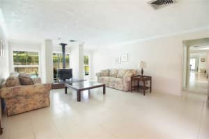 2770 WESTCHESTER DRIVE, CLEARWATER, FL 33761 Sold 11/26/25