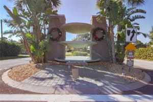 10280 IMPERIAL POINT DRIVE, LARGO, FL 33774 - MLS#MFRTB8431641