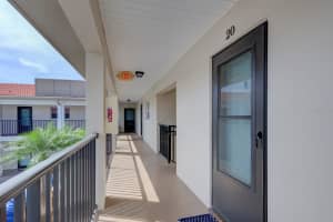 10280 IMPERIAL POINT DRIVE, LARGO, FL 33774 - MLS#MFRTB8431641