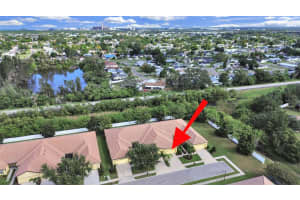 303 BLUEWATER FALLS COURT, APOLLO BEACH, FL 33572 - MLS#MFRTB8431644