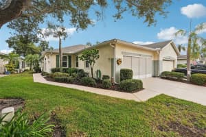 2139 ACADIA GREENS DRIVE, SUN CITY CENTER, FL 33573 - MLS#MFRTB8431754