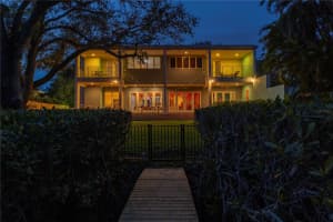 838 MONTEREY BOULEVARD, ST PETERSBURG, FL 33704 - MLS#MFRTB8431757