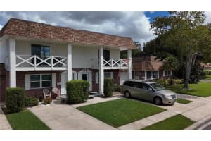 802 Mindy Ct, LARGO