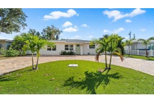 6750 FLAMINGO WAY, ST PETERSBURG, FL 33707 - MLS#MFRTB8431768
