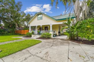 807 JOHNSON STREET, PLANT CITY, FL 33563 Sold 12/12/25