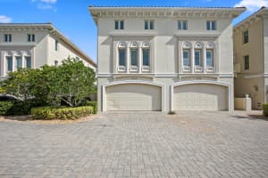 1040 PASEO DEL RIO NE, ST PETERSBURG, FL 33702 - MLS#MFRTB8431967