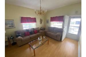 MLS# MFRTB8431975, Tampa, Florida 33605