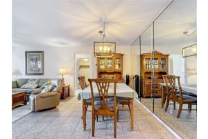 19029 US HIGHWAY 19 N #9-301, CLEARWATER, FL 33764 - MLS#MFRTB8432004