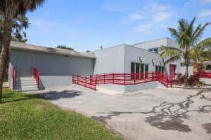 10830 NAVAJO DRIVE, ST PETERSBURG, FL 33708 - MLS#MFRTB8432031