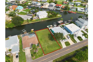 15527 OLD DIXIE HIGHWAY, HUDSON, FL 34667 - MLS#MFRTB8432033
