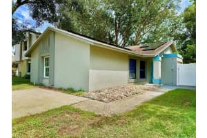 10309 PARKCREST DRIVE, TAMPA, FL 33624 - MLS#MFRTB8432107