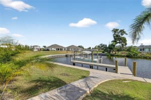 5975 BLAKENEY LOOP, APOLLO BEACH, FL 33572 - MLS#MFRTB8432136