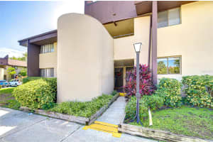 730 VILLAGE DRIVE, ST PETERSBURG, FL 33716 - MLS#MFRTB8432198