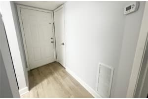 8758 MALLARD RESERVE DRIVE, TAMPA, FL 33614 - MLS#MFRTB8432241