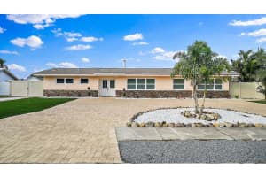 245 78TH AVENUE, ST PETERSBURG, FL 33702 - MLS#MFRTB8432250