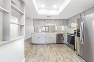 2010 CEDAR RUN DRIVE, PLANT CITY, FL 33563 - MLS#MFRTB8432253