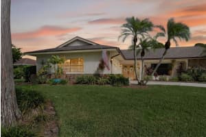 350 Holly Hill Rd, OLDSMAR