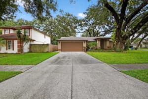 1701 STAYSAIL DRIVE, VALRICO, FL 33594 - MLS#MFRTB8432306