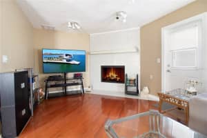 527 GLENOAK STREET, ST PETERSBURG, FL 33703 - MLS#MFRTB8432311