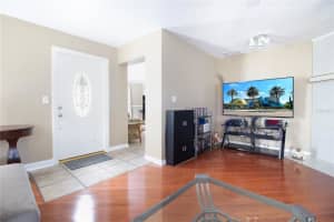 527 GLENOAK STREET, ST PETERSBURG, FL 33703 - MLS#MFRTB8432311