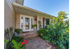 7796 132ND WAY, SEMINOLE, FL 33776 Sold 11/10/25