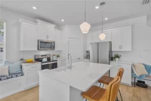 9422 ROME CIRCLE, TAMPA, FL 33612 - MLS#MFRTB8432379