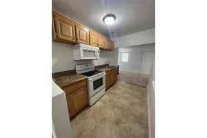 1125 13TH AVENUE, ST PETERSBURG, FL 33705 - MLS#MFRTB8432427