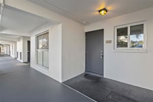 2944 BAY DRIVE, BELLEAIR BLUFFS, FL 33770 - MLS#MFRTB8432472