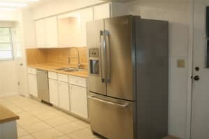 6341 Flamingo Dr Apollo Beach, FL 33572 - Off Market