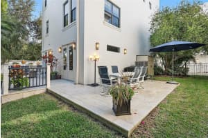 1839 5TH STREET, ST PETERSBURG, FL 33704 - MLS#MFRTB8432539