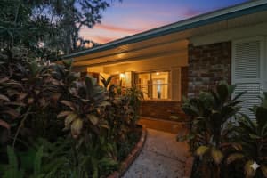 208 Cindy Ln, BRANDON
