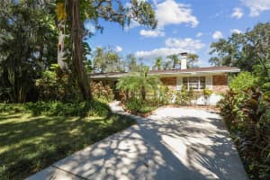 208 CINDY LANE, BRANDON, FL 33510 - MLS#MFRTB8432617