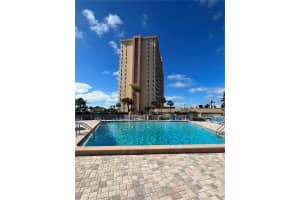 4900 BRITTANY DRIVE, ST PETERSBURG, FL 33715 - MLS#MFRTB8432618